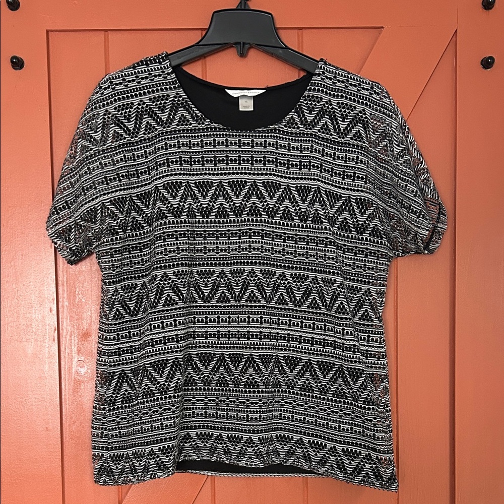 CHRISTOPHER & BANKS Black/White Patterned Tee